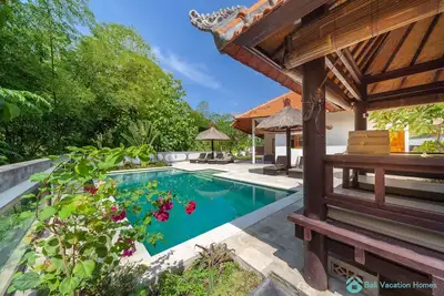 Image de Lovina villa de luxe de la piscine dans un endroit magnifique!