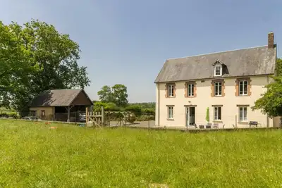 Image de Maison de campagne, 3 chambres, poêle, jardin privé, animaux acceptés, au cœur de la nature Manche.