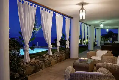 Image de Villa Zagara Garden - Villa avec piscine, jacuzzi, terrasse panoramique avec vue sur la mer