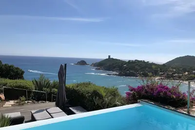 Image de Villa De Standing - Vue Mer Panoramique - Plage A Pieds - Piscine Chauffee