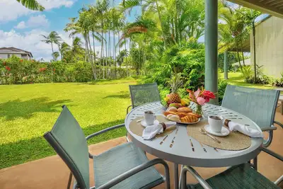 Image de Poipu & Brennecke's Beach Short Walk * Manualoha 1002 *