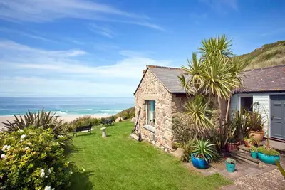 Image de Sheldrake, Beach Villa, Sea-views, Large Garden