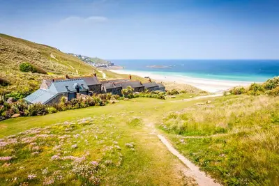 Image de Basking Shark, Beach Cottage, Superb Sea Views