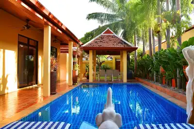 Image de Villa 4 Chambres avec Piscine Privée Bbq Jomtien Beach Pattaya