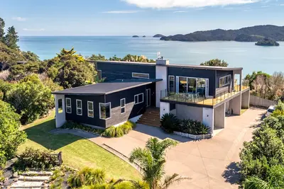 Image de \"Sky House\" Vues incroyables et luxueuses. Le meilleur endroit où séjourner! !