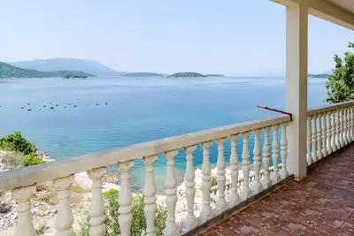 Image de Appartement de deux chambres prés de la plage Baie Pjestata, Peljesac (A-14440-a)