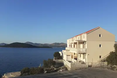 Image de Appartement de deux chambres prés de la plage Baie Pjestata, Peljesac (A-14440-b)