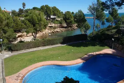 Image de Appartement pour 6/8 pers. en front de mer, 20 m. de la crique