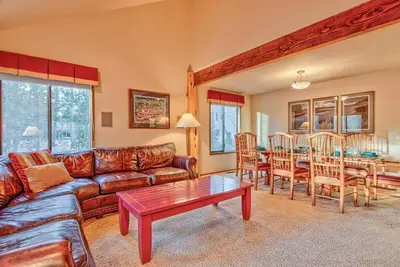 Image de 5 Towhee - 3 chambres spacieuses près de la rivière.