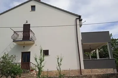 Image de Appartement de deux chambres avec la terrasse Biograd na Moru, Biograd (A-15661-a)