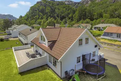 Image de Belle maison à åna-sira avec WiFi