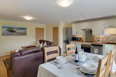 Image de Apricot Cottage - Deux Chambres Maison, Couchages 4