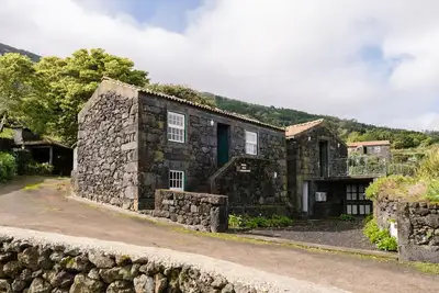 Image de Açores pierre traditionnelle Chalets avec vue sur la mer! !