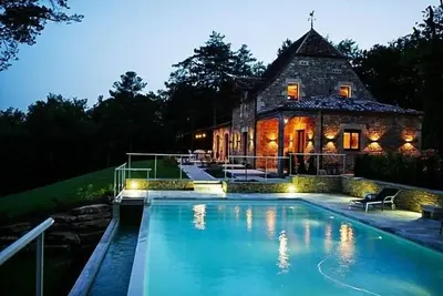 Image de Luxueuse villa 5 étoiles avec vue splendide sur domaine protégé - haut standing