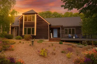 Image de Cape Cod Escape ★ Air conditionné ★ Pas à la plage privée ★ Kayaks ★ Vélos