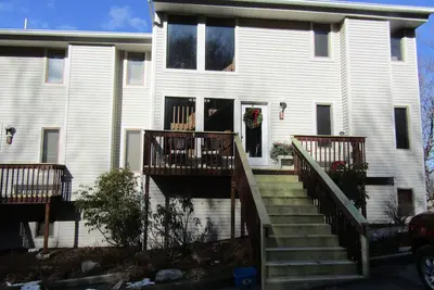 Image de 1Br Condo à La Crête. Belles vues!