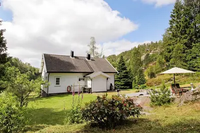 Image de Maison de vacances pour 8 a Kvås