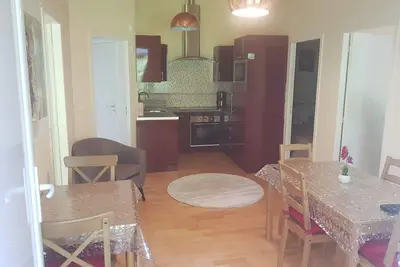 Image de Maison entre Lac et Océan