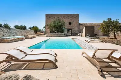 Image de Designer country villa with pool in Ragusa, Sicily - 11 pax