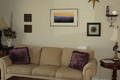 Image de 10ème / dernier étage à Sugar Top. Unité 2001