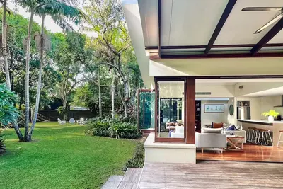 Image de Maison de vacances de luxe en bord de mer pour les familles, les amis et les animaux domestiques