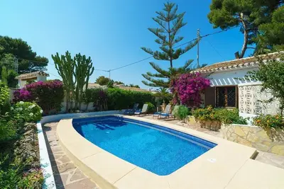 Image de Belle villa romantique à Javea, Costa Blanca, Espagne avec piscine privée pour 6 personnes