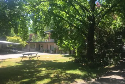 Image de Ovensview On Riverside