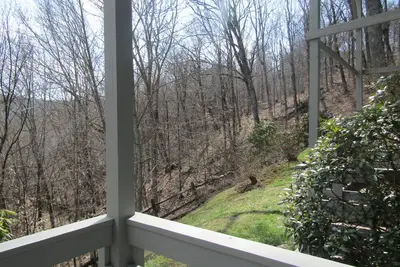 Image de Énorme Condo de 3 chambres dans les condominiums Skyleaf.