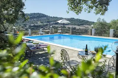 Splendide villa indépendante entourée par la nature sarde