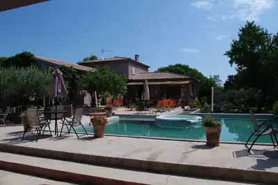 Image de Une villa luxueuse dans un environnement calme, sans vis-à-vis.