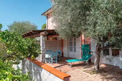 Image de Joli emplacement plages et trekking air cond. parking jardin 350 m mer