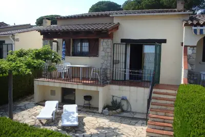 Image de Maison de vacances familiale, très calme sur terrain en pente
