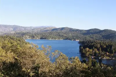 Image de Vue sur le lac magnifique, 5 Bed & Bath 5 + loft, salle de jeux