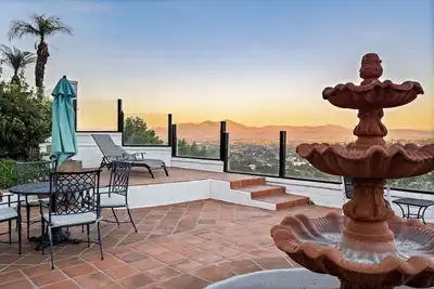 Image de Ocean View Villa dans le sud chaud et ensoleillé de la Californie
