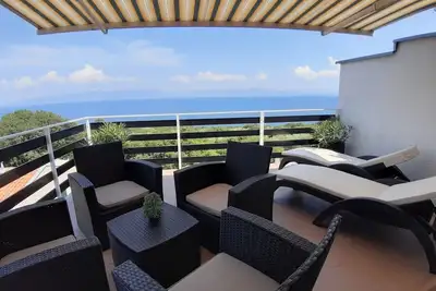 Image de Appartement Avec Terrasse Et Belle Vue Sur La Mer, à 300 m De La Plage + Ps4