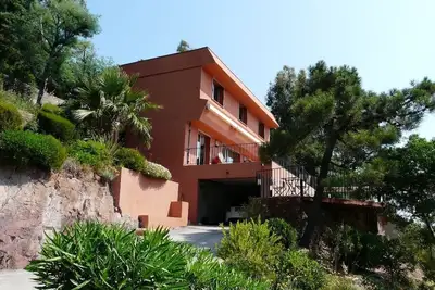 Image de EdenVic\nVilla bord de mer. Domaine privé avec sa crique des 2 frères