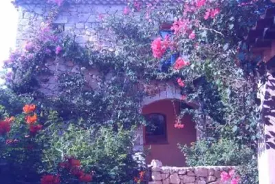Image de Porto Cervo: Villa avec 3 chambres, 2 salles de bains, grande terrasse, piscine en copropriété