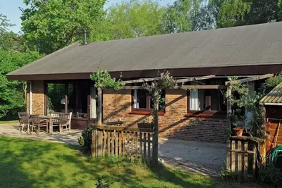 Image de Kamperfoelieweg 13 bungalow familial près de la plage de la mer du Nord