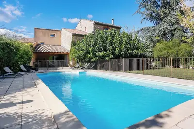 Image de Homerez - Villa confortable à Caromb avec piscine privée