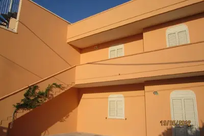 Image de Bear Tower: maison avec jardin et parking Ă 100m de la mer, 700 plage
