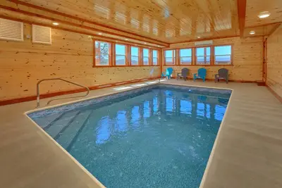 Image de Escape To The Mountains - Piscine intérieure chauffée privée et salle de théâtre!