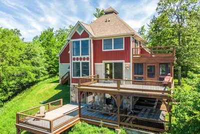 Image de Des tonnes d'équipements communautaires et des vues incroyables!