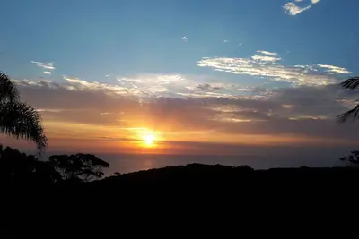 Image de Vue sur l'océan - Vues spectaculaires à 180 degrés sur la plage, Dudley Blowhole et promenades dans la brousse