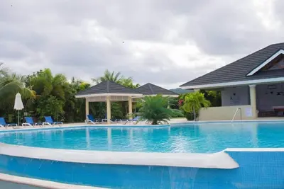 Image de Luxor Villa. . Très bien situé à proximité des principales attractions à Ocho Rios! !