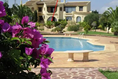 Image de Maison bien entretenue avec vue sur la mer, terrasse, Barbecue, Air cond.