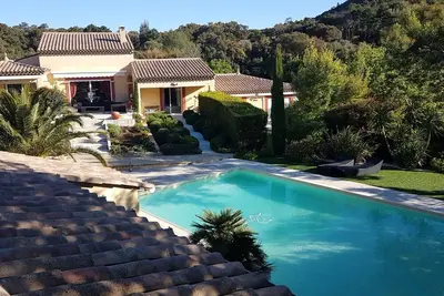 Villa INDÉPENDANTE  climatisée - À 1o Min Des Plages Golf De St Tropez
