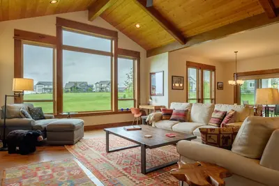 Image de Nouvelle maison Ă Bozeman! Superbes vues!