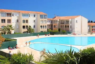 Image de Appt à Fréjus avec piscine, proche commerces, 4 pers, 2 pièces