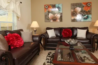 Image de Maison impressionnante 4bd près de Disney (Pp63)