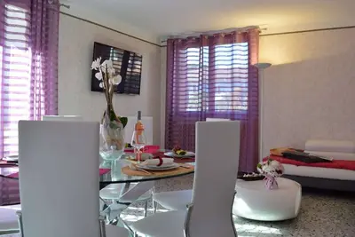 Image de Maison 4 pièces avec terrasse, climatisation et parking - Proche plage à Fréjus